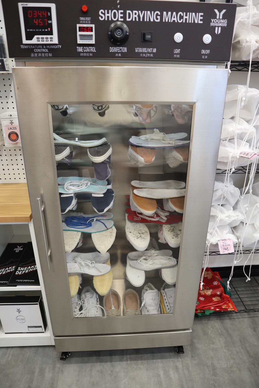 『台南洗鞋推薦』Y.A.S鞋類洗護中心-林森店，顛覆我對洗鞋的想法，完全無臭味超乾淨！